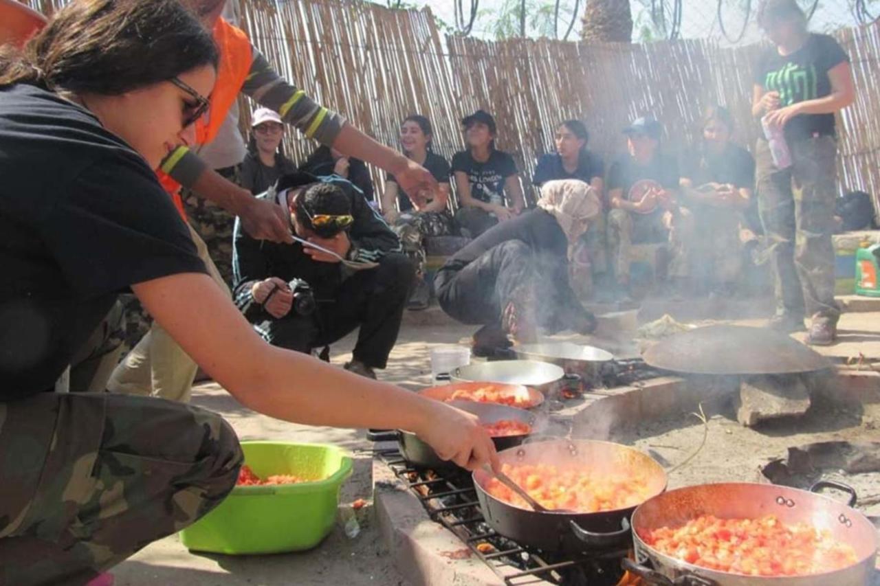 Safi Kitchen Hostel Gawr as-Safi Экстерьер фото